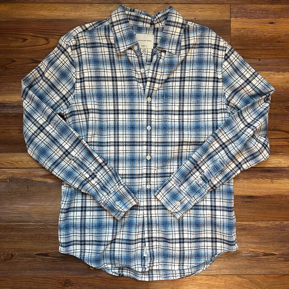 American Eagle Classic Fit Plaid Button Down